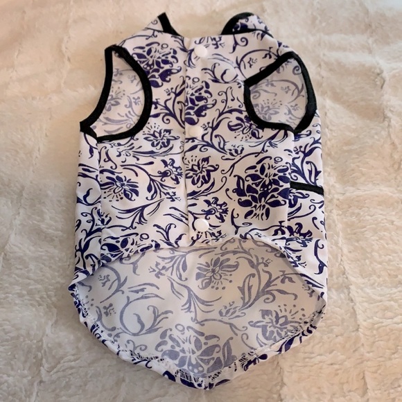 NWOT Lot of 9 Adorable & Stylish Doggie 🐶 Clothes - Picture 9 of 16